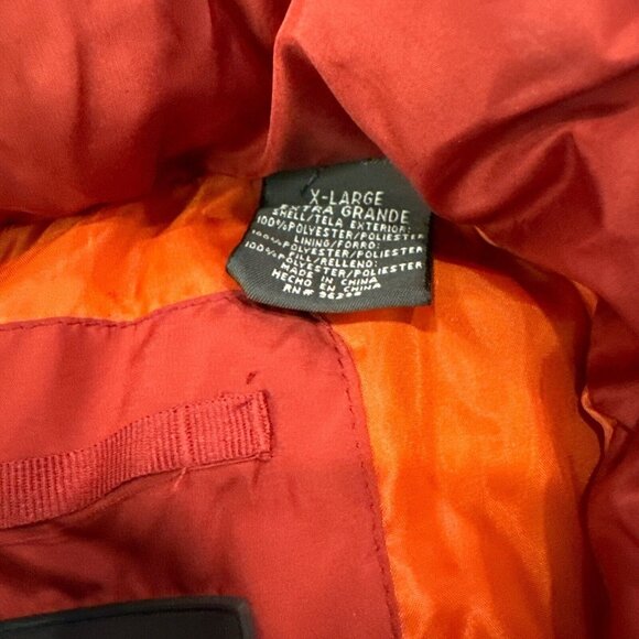 St Johns Bay Vintage Puffer Vest Men's Size XL Red Sleeveless Full Zip Pockets - Picture 8 of 10